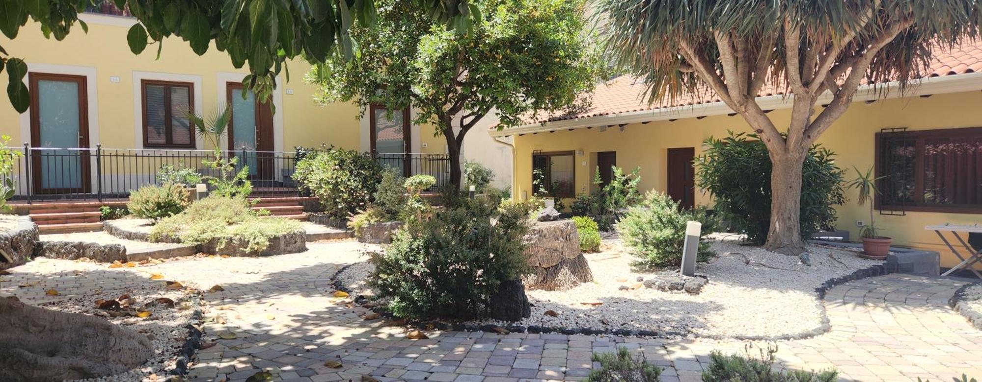 Li Cuti Apartments Catania Exterior photo